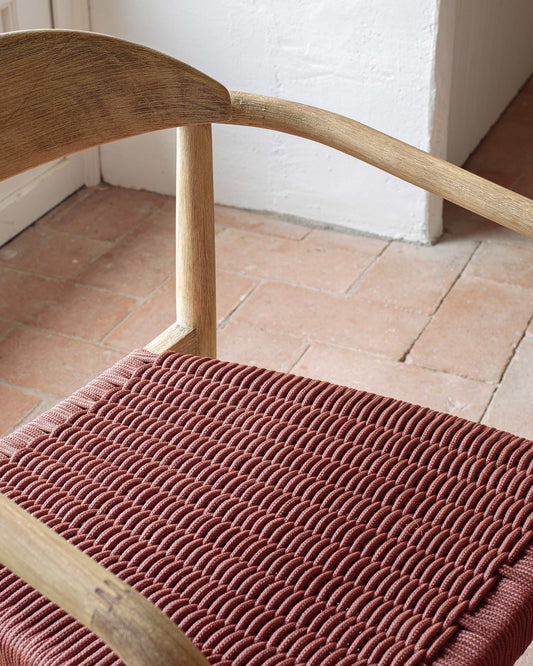 Sedia Nina in legno massello di acacia e corda color terracotta