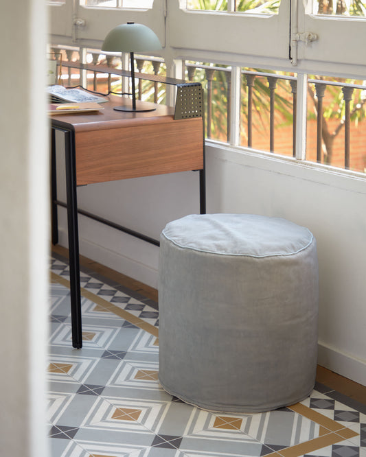 Pouf rotondo Brunetta de velluto turchese chiaro Ø 40 cm