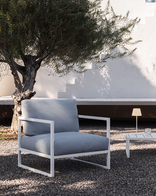 Poltrona 100% da esterno Comova blu ed alluminio bianco