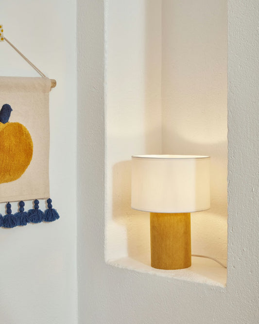 Lampada da tavolo Bianella in velluto a coste senape