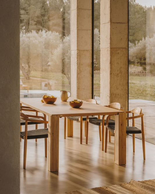 Tavolo Deyanira impiallacciato rovere e gambe in legno massello di rovere 160 x 90 cm