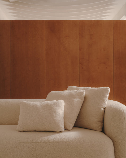 Cuscino Martina in montone sintetico écru 47 x 36 cm