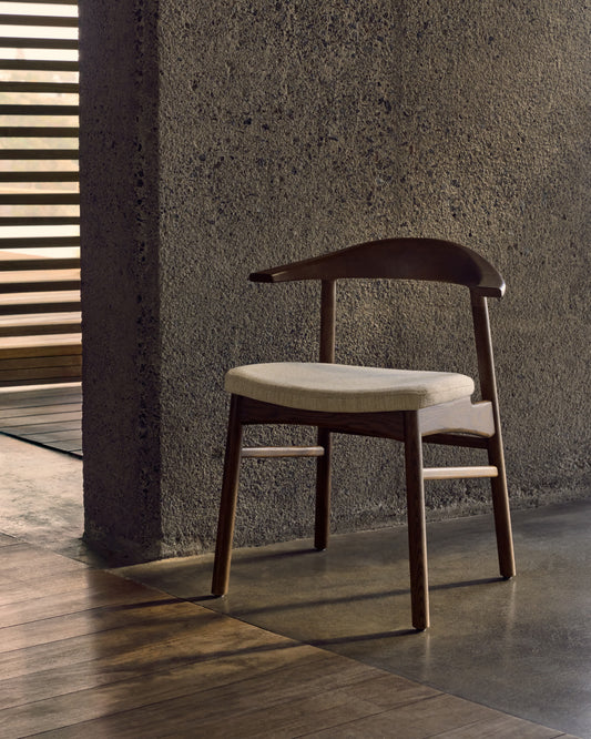Sedia Timons sfoderabile ciniglia beige legno massiccio di rovere noce FSC Mix Credit