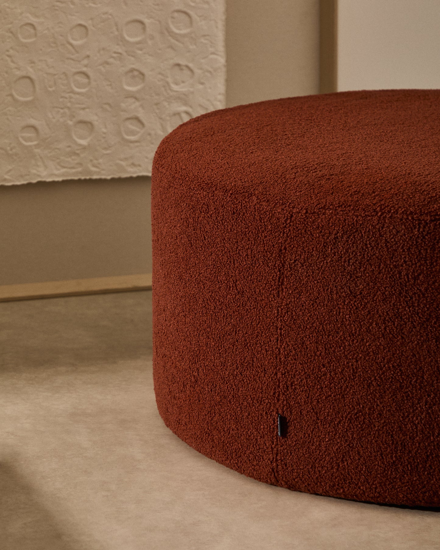 Pouf sfoderabile Kaeli in tessuto bouclé terracotta Ø 90 cm