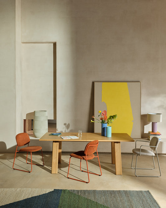 Tavolo allungabile Arlen con impiallacciatura e legno massiccio di rovere con finitura naturale 200 (250) x 95 cm