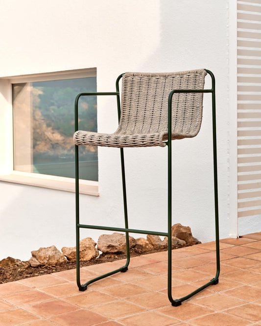 Sgabello Maurina in acciaio zincato verde e corda ecru e grigia 64,5 cm