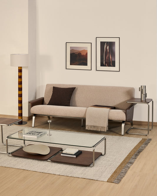 Divano Amsen 3 posti marrone chiaro in compensato di noce con gambe in acciaio inox spazzolato 205 cm