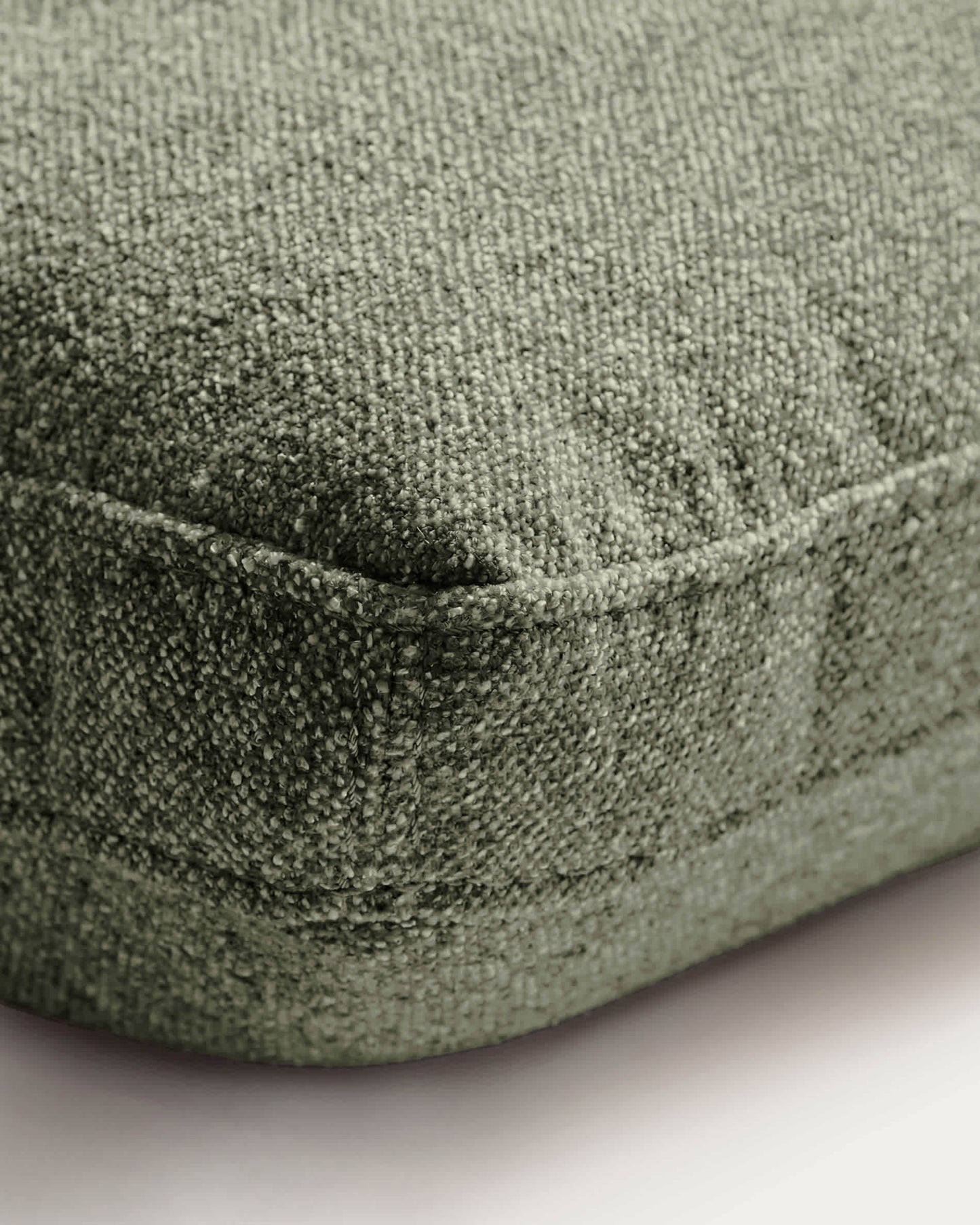 Cuscino Blok in ciniglia verde muschio 60 x 60 cm