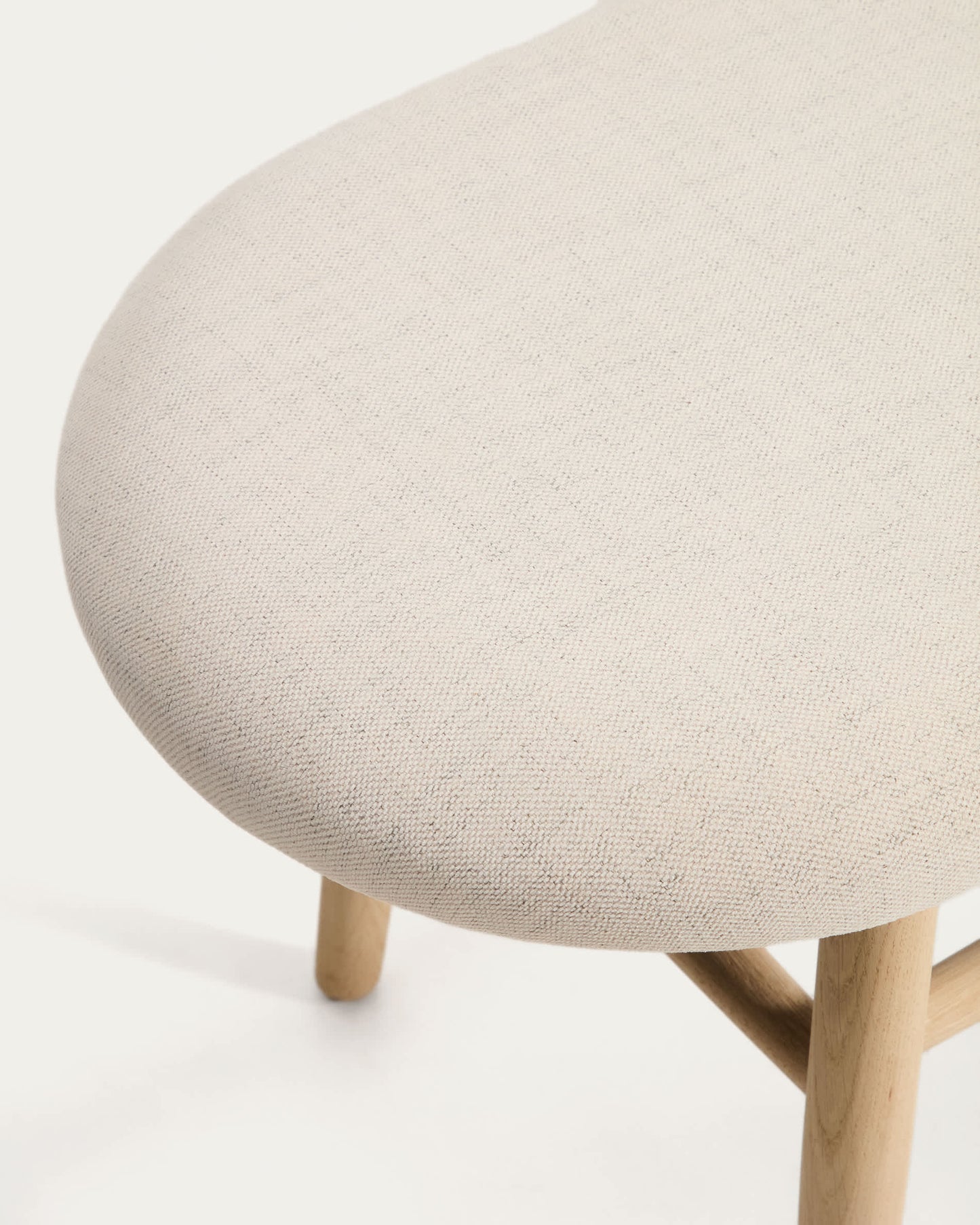 Panca Helda in ciniglia beige e legno massello di rovere FSC Mix Credit 122 cm