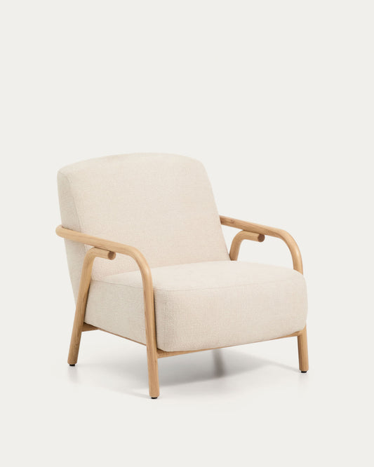 Poltrona Sylo in ciniglia beige e legno massiccio di frassino con finitura naturale