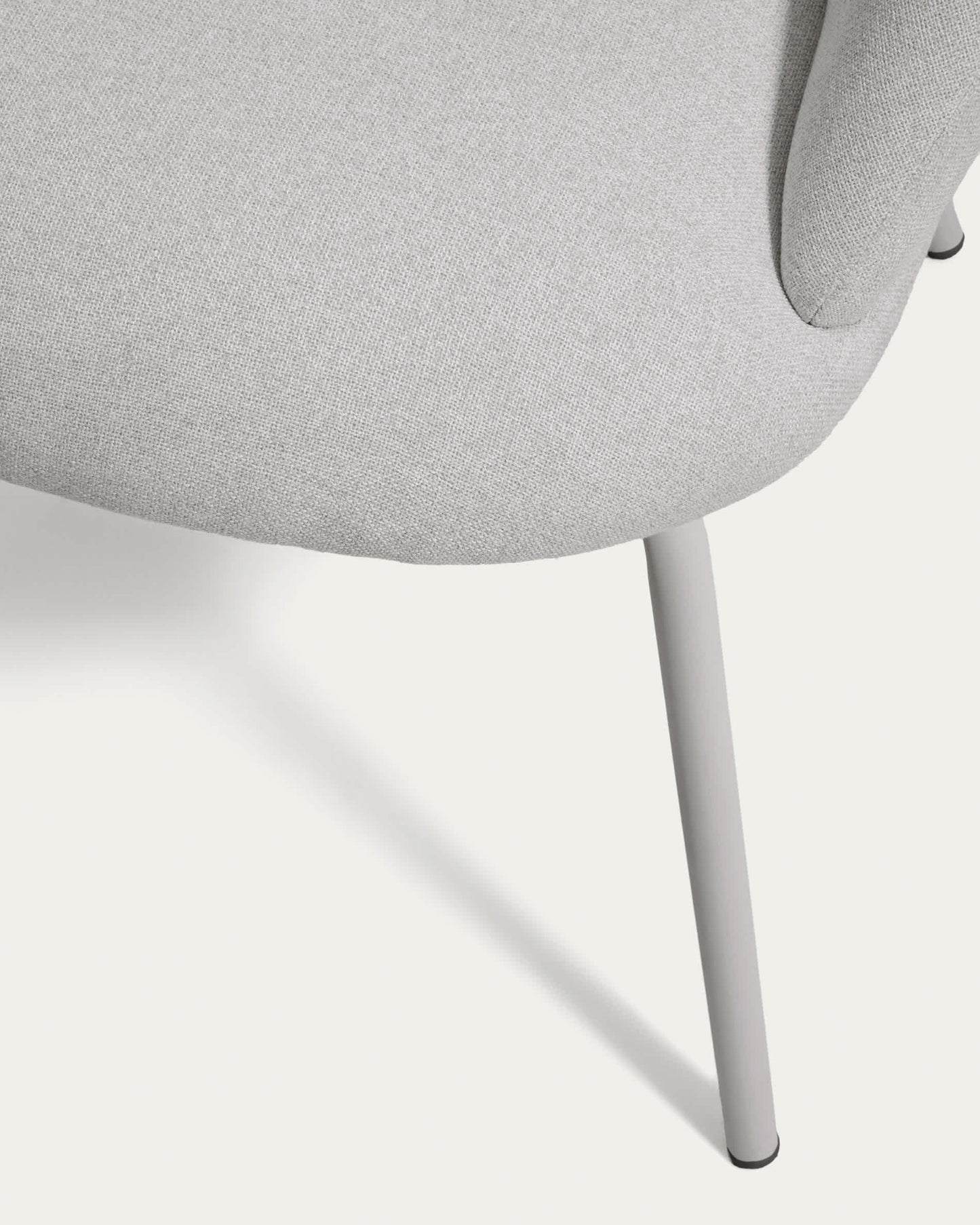 Sedia Bonali in ciniglia grigia con gambe in metallo grigio FSC Mix Credit