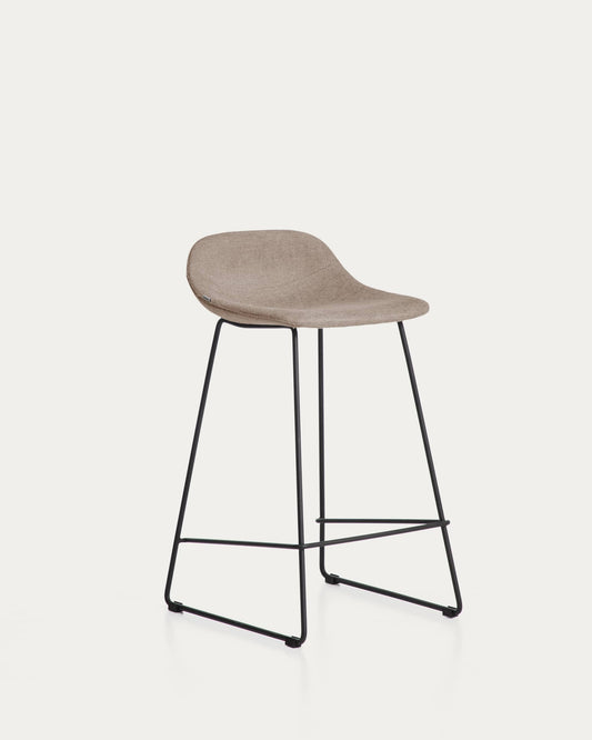 Sgabello Zahara in ciniglia marrone con gambe in acciaio rifinito in nero 76 cm FSC 100%