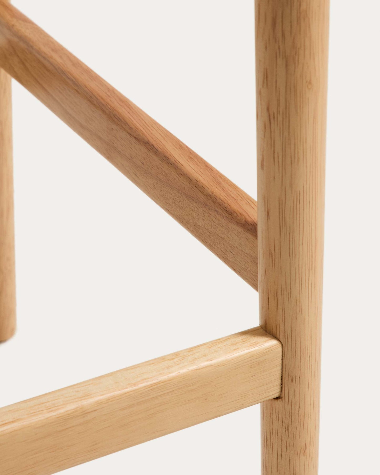 Sgabello Evera in ciniglia beige e impiallacciato di rovere con finitura naturale 65 cm