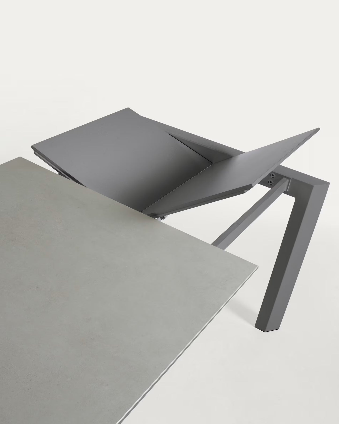Tavolo Axis allungabile porcellanato 160
