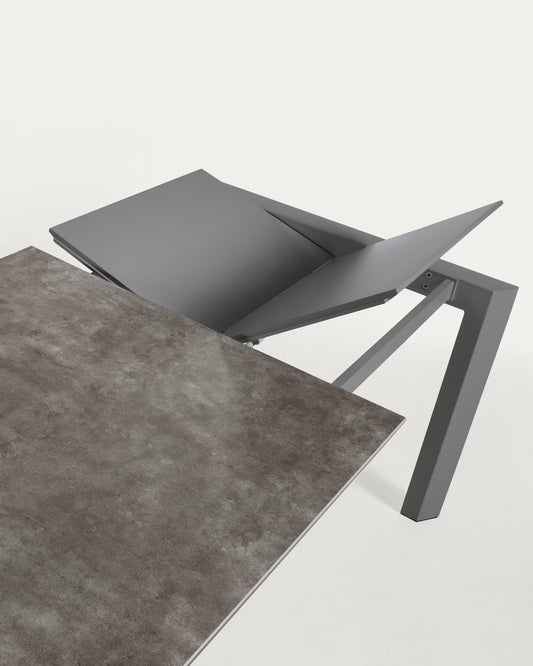 Tavolo allungabile Axis porcellanato Vulcano Ceniza antracite e gambe acciaio 160 (220) cm
