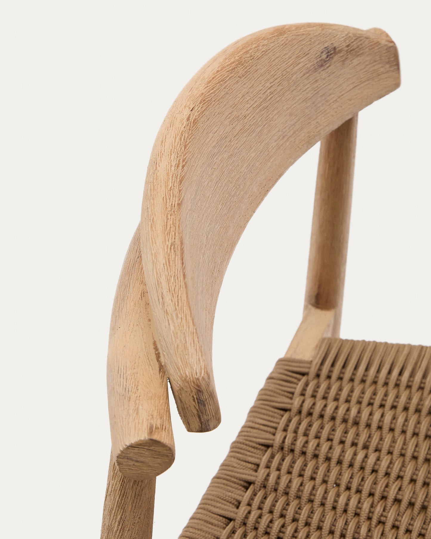 Sgabello Nina in legno massello di acacia altezza 62 cm