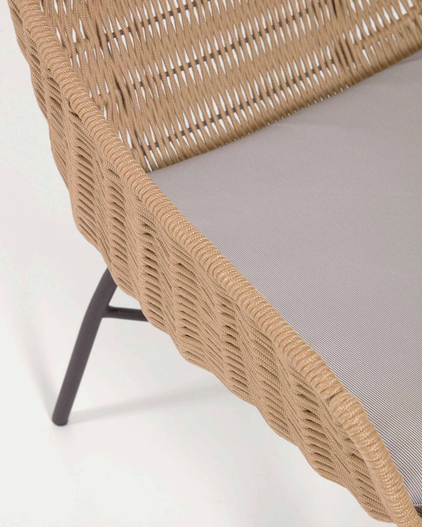 Poltrona Abeli in corda beige