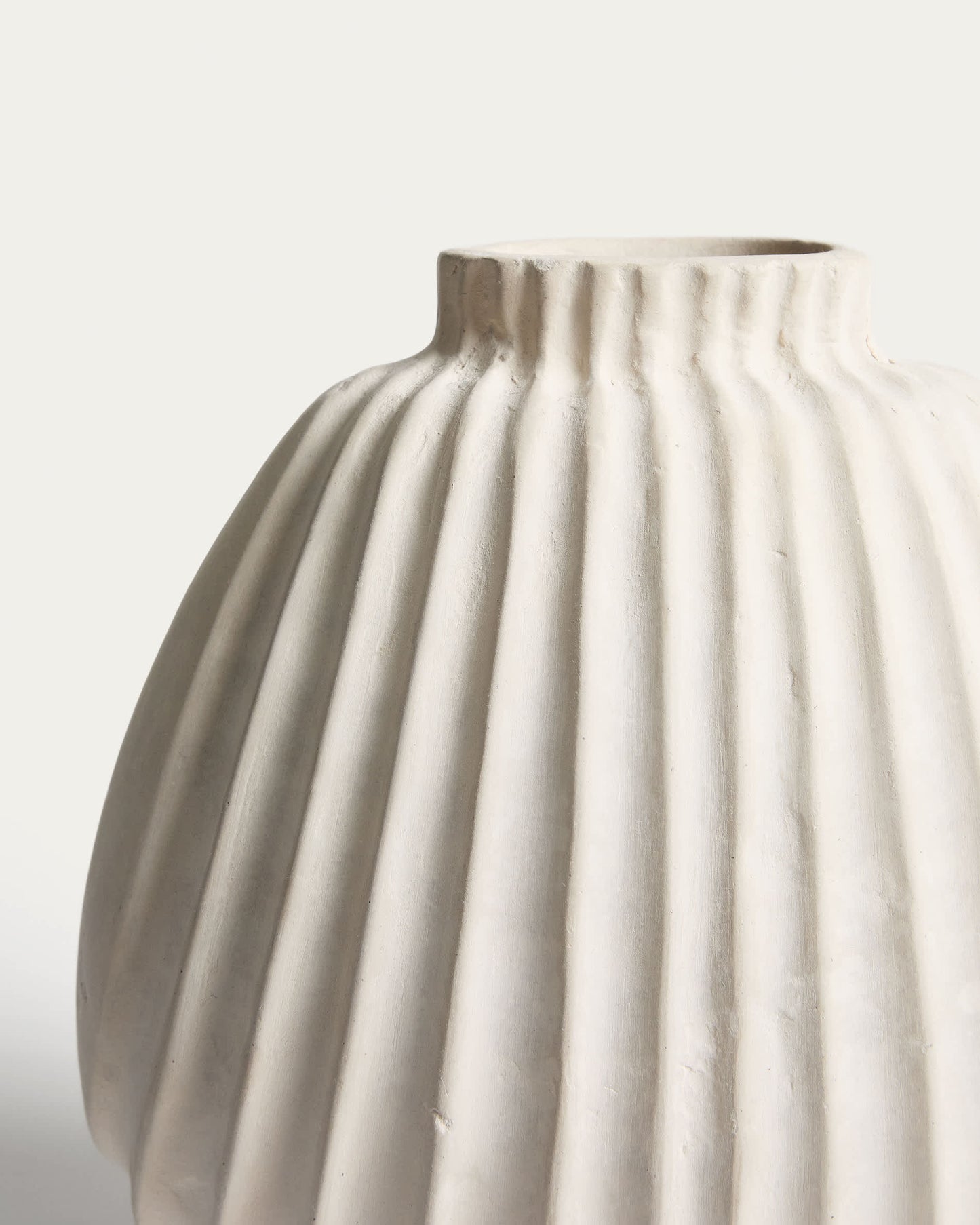Vaso Arisea di carta pesta écru 25 cm
