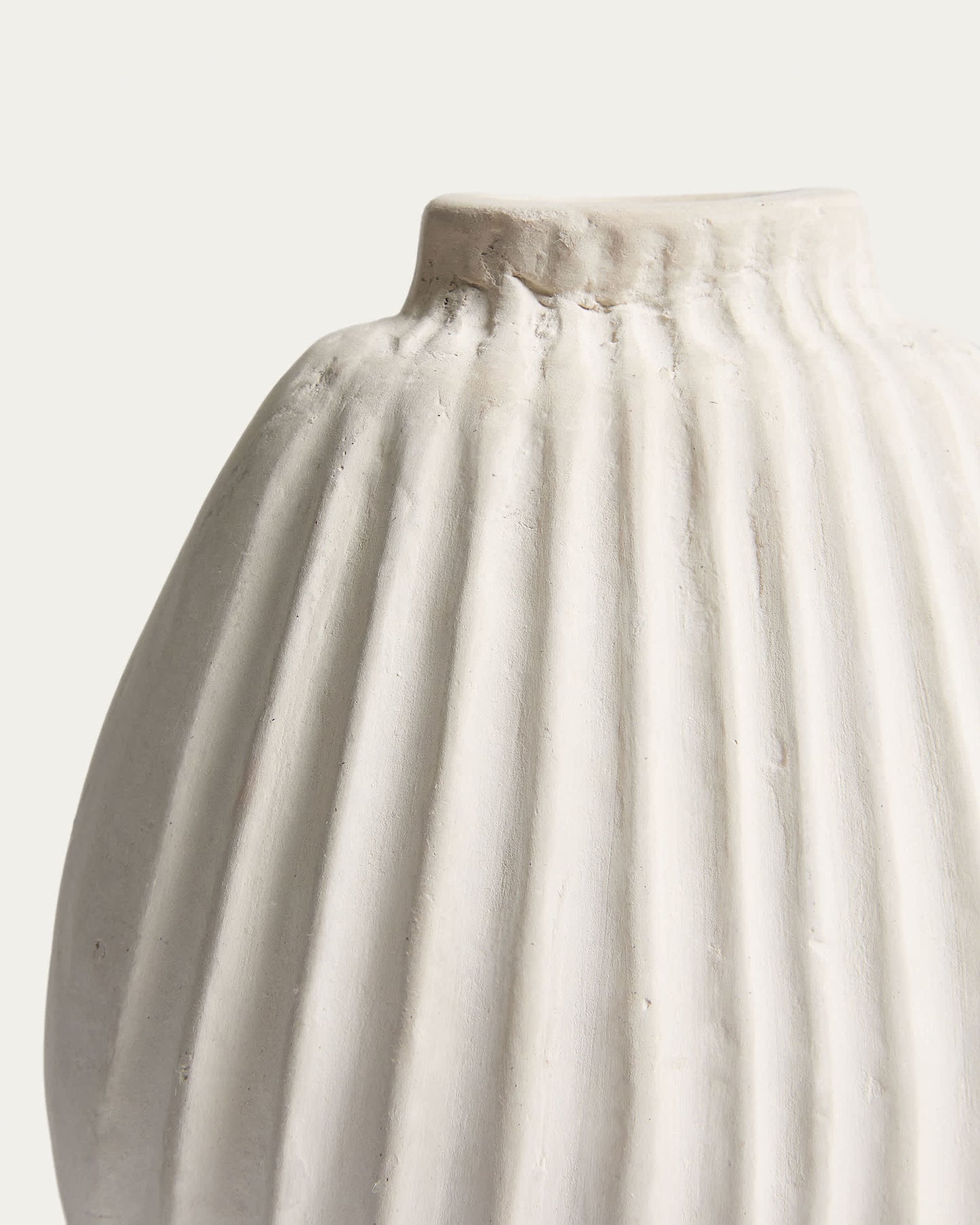 Vaso Arisea in cartapesta écru 18 cm