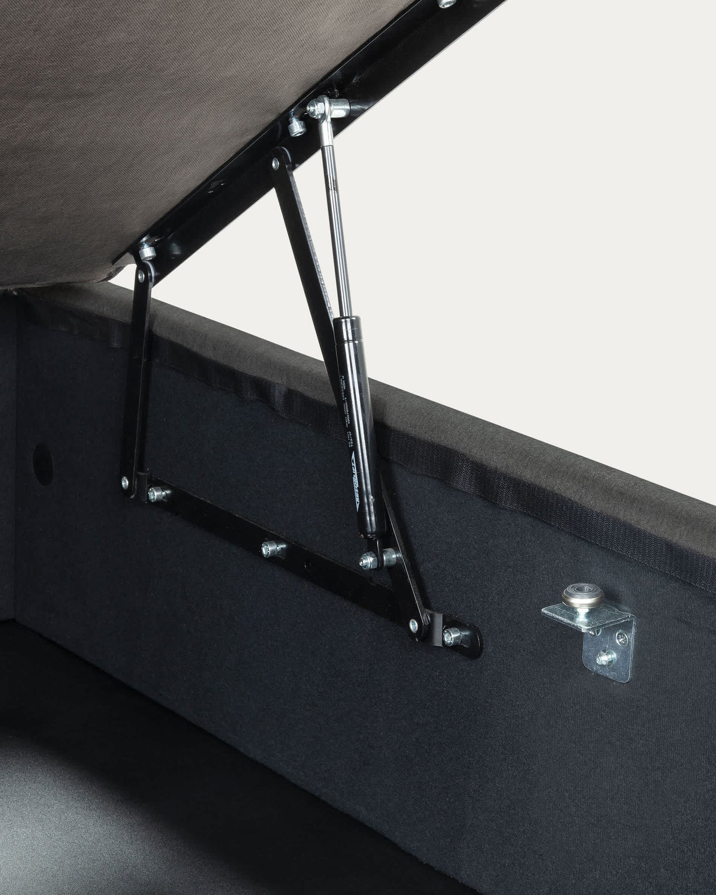 Base letto con contenitore Matters nera per materasso da 180 x 200 cm