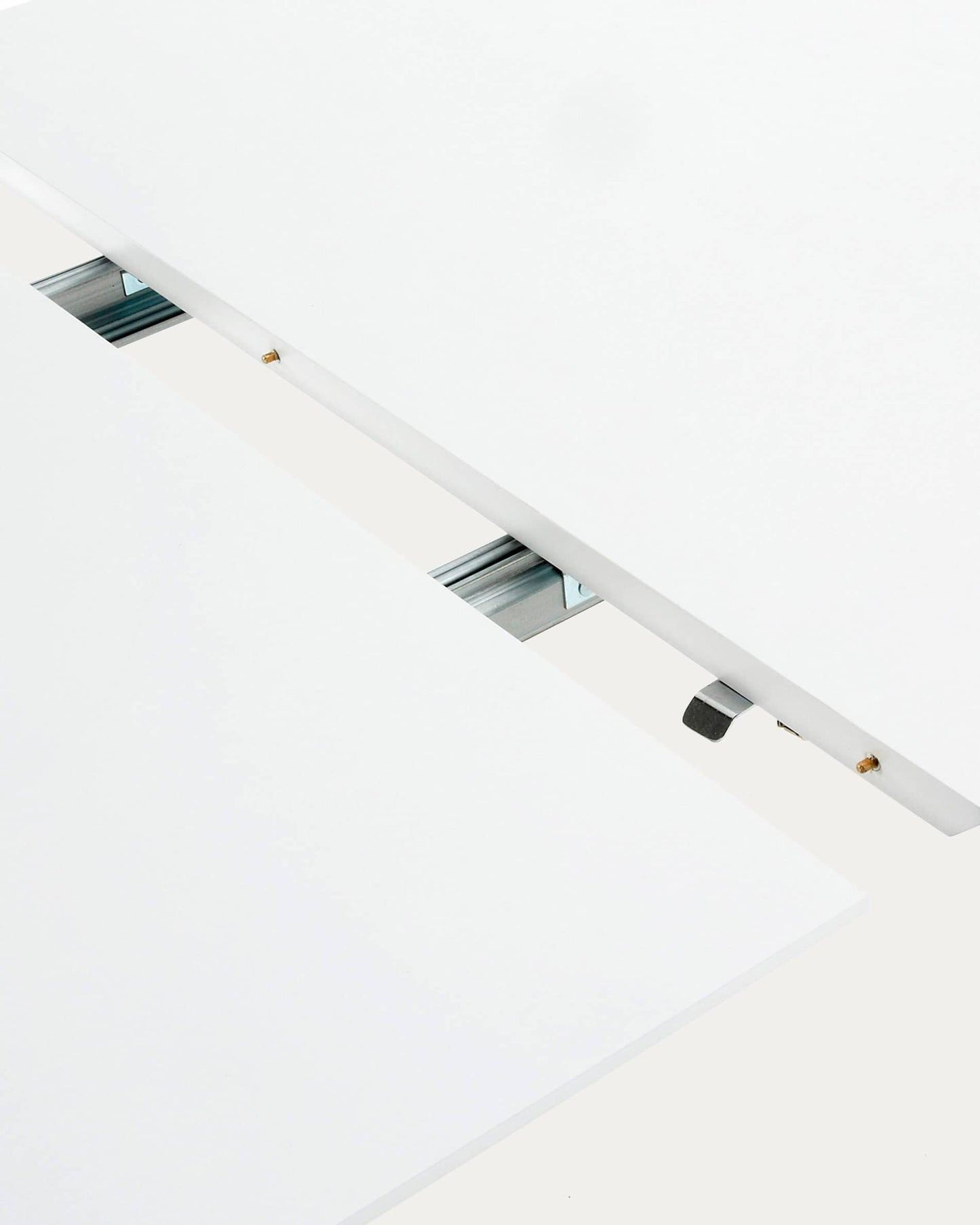Tavolo ovale allungabile Oqui MDF laccato bianco gambe massello di faggio 120 (200) x 90cm