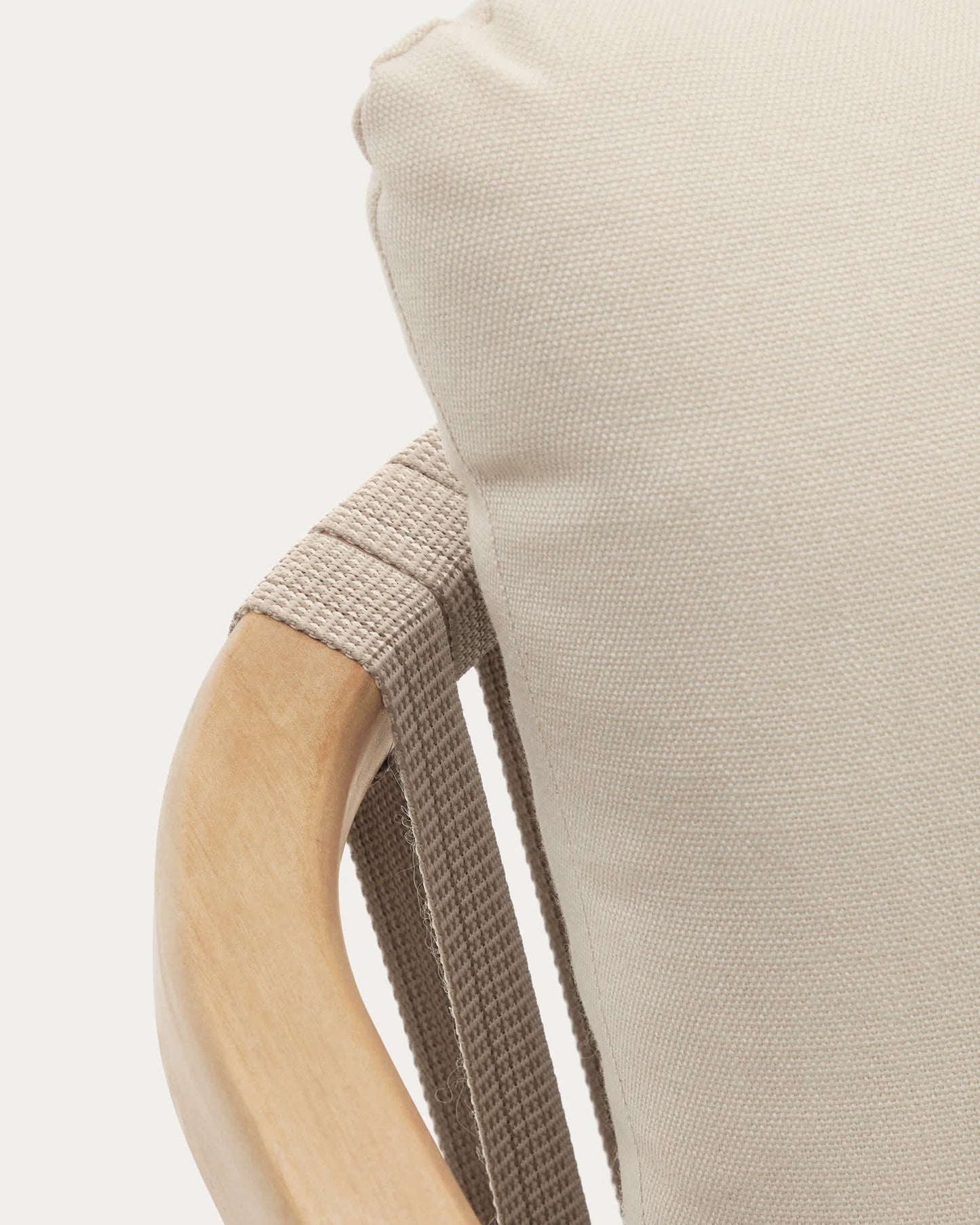 Sedia Malaret in legno massello di eucalipto e corda beige