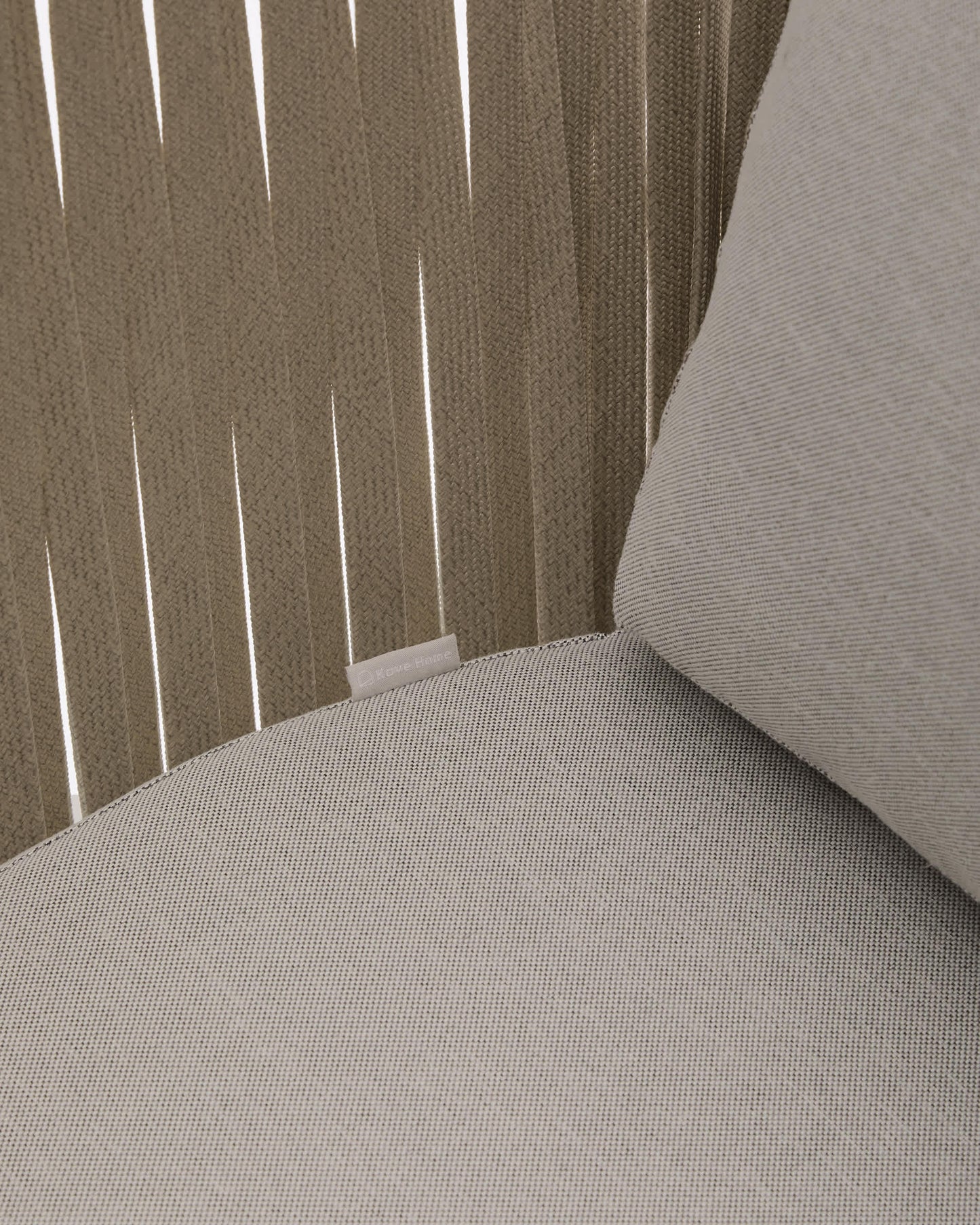 Poltrona da esterno Saconca in corda e acciaio zincato beige