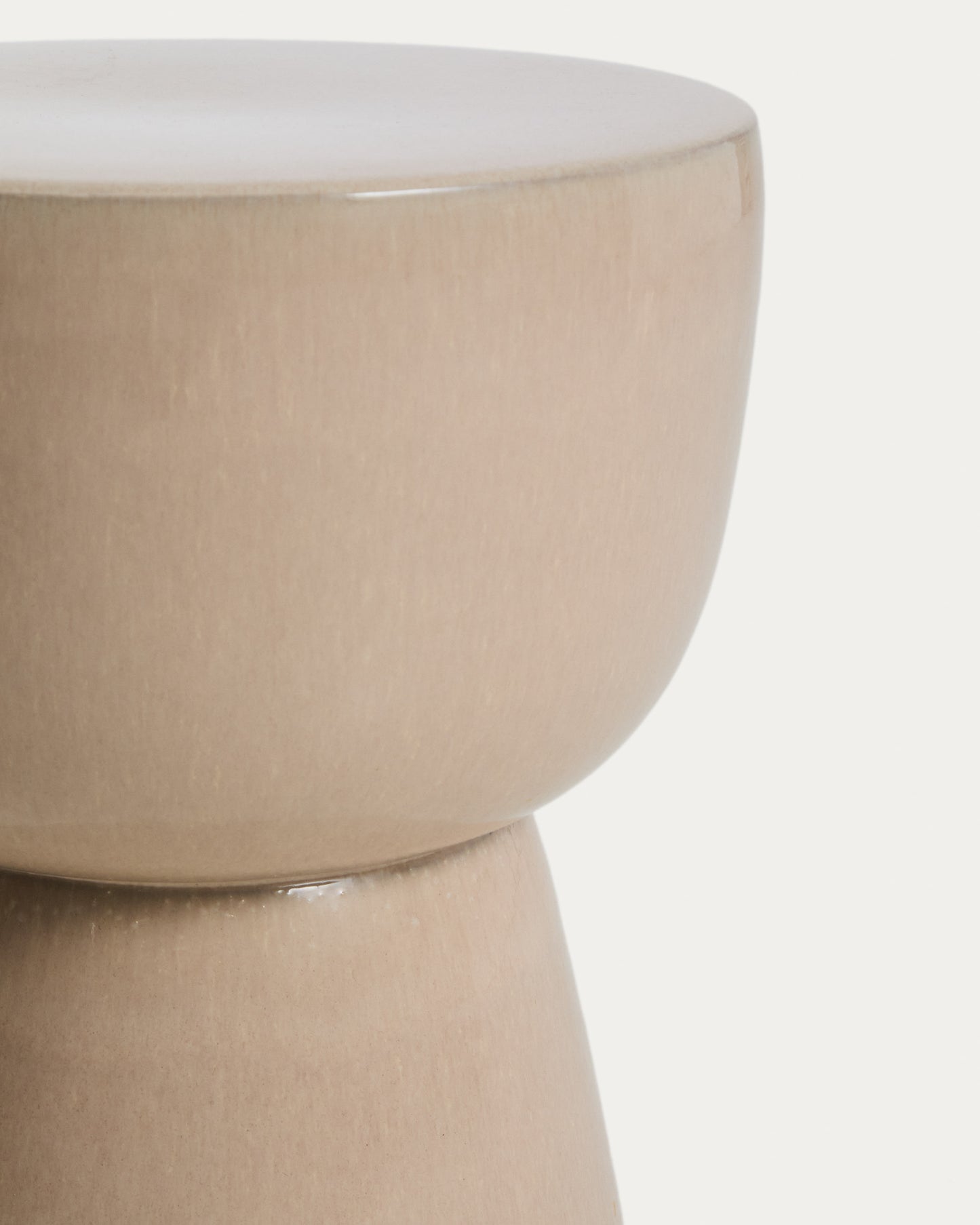 Tavolino da appoggio da esterno Mesquida in ceramica con finitura écru satinata Ø 36 cm