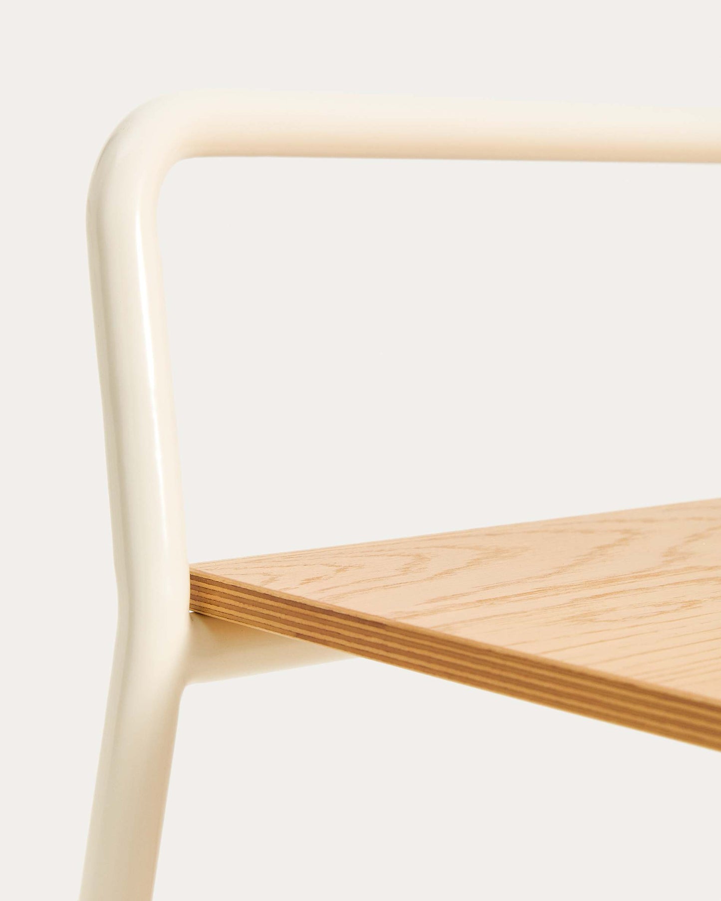 Panchina Tinn in impiallacciatura di frassino e struttura in metallo beige 75 cm