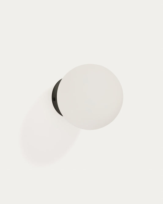 Applique Brisia in metallo con finitura nera e 1 sfera in vetro satinato Ø 15 cm