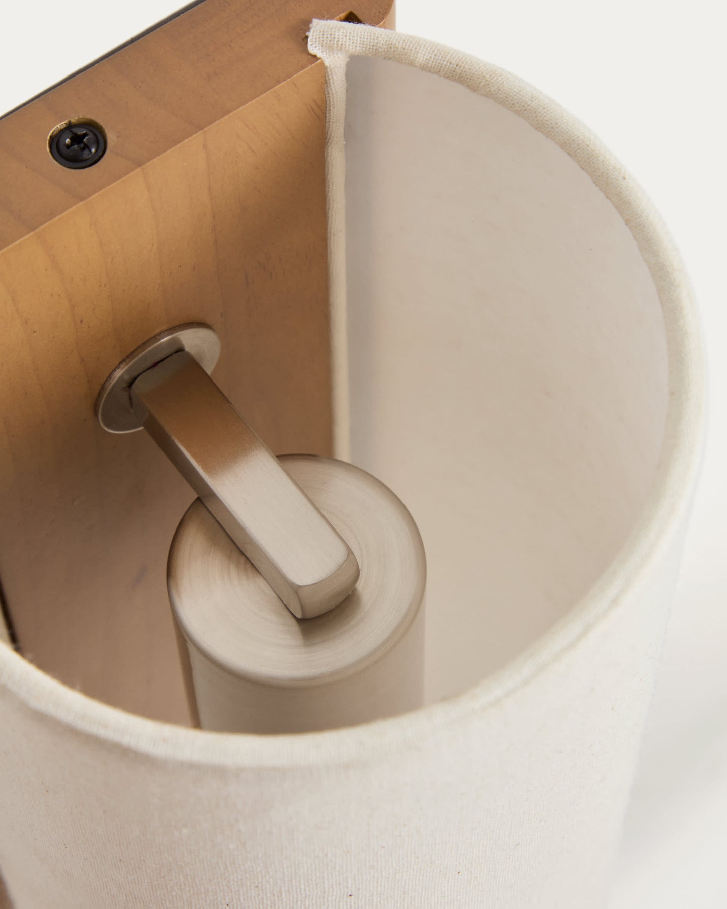Applique da parete Umbran in legno di caucciù marrone chiaro e lino beige