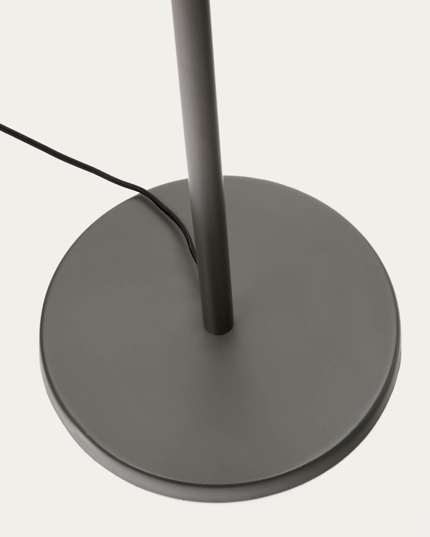 Lampada da terra Navat in metallo verniciato verde