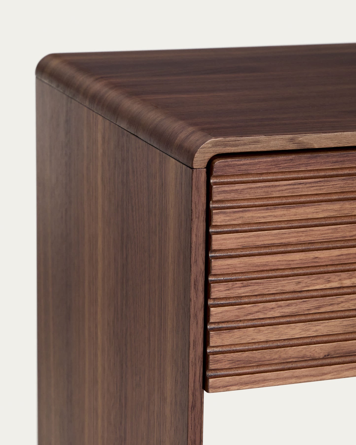 Consolle Norlen con cassetto e ripiano in impiallacciato di noce 60 x 81 cm