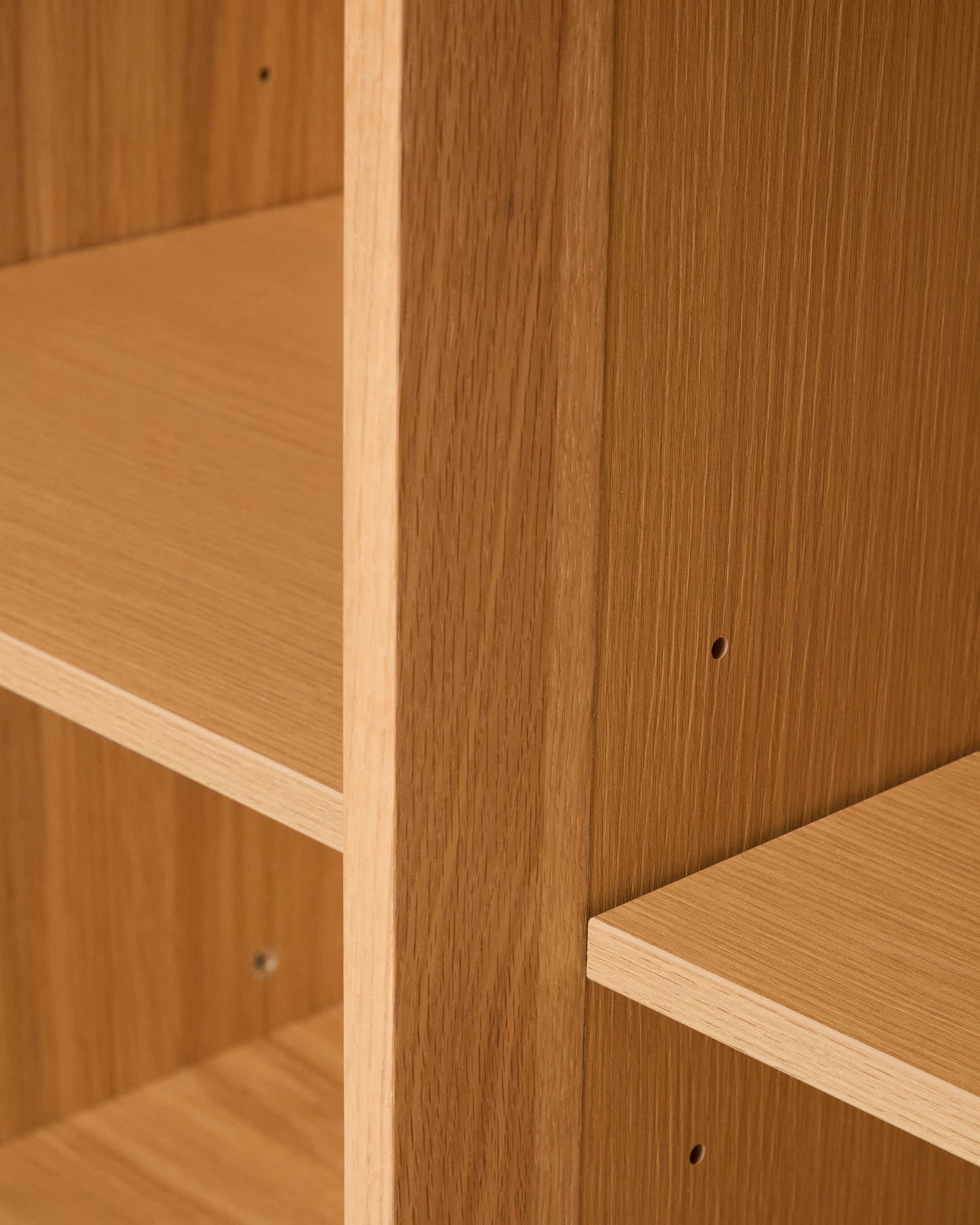 Credenza Onix in impiallacciatura di rovere con finitura tono naturale 150 x 80 cm FSC Mix Credit