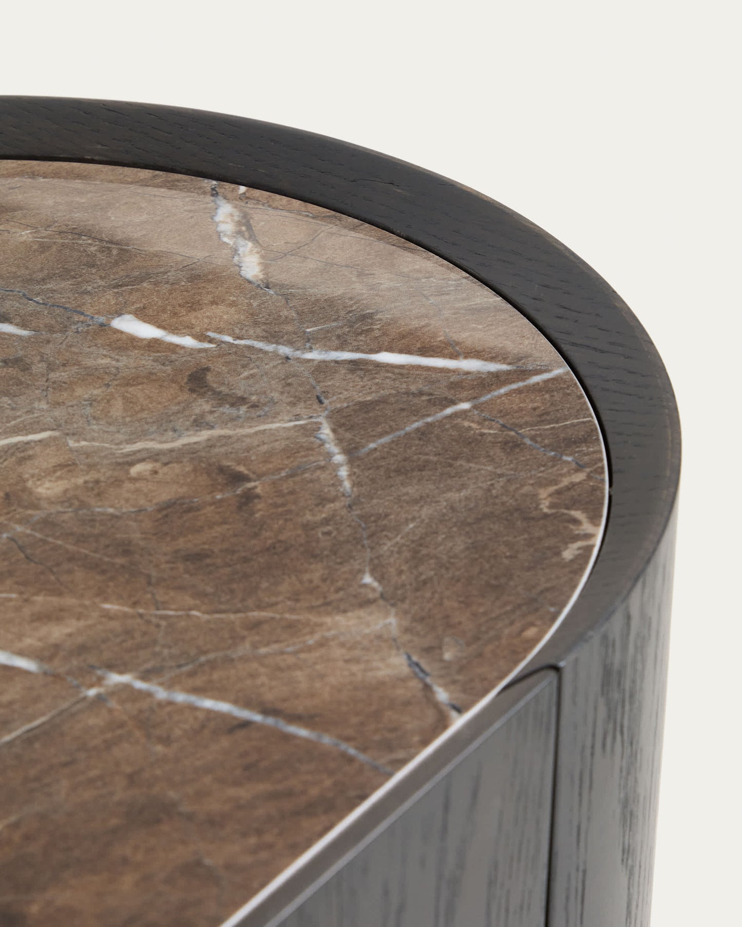 Consolle Nemore a 2 cassetti in impiallacciatura di rovere e piano ceramico effetto marmo Emperador FSC Mix Credit 120 X 90 cm