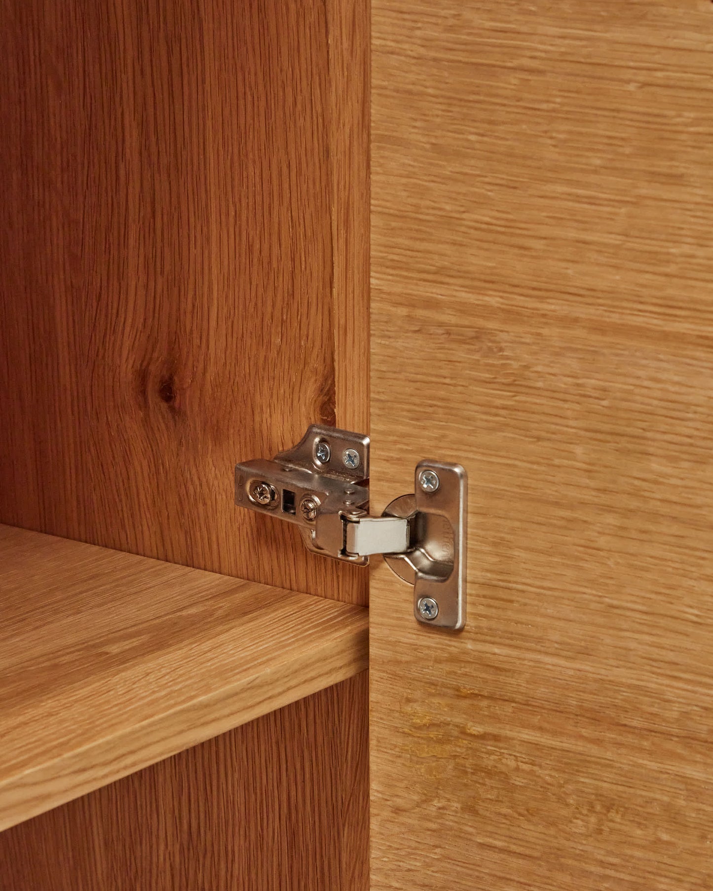 Credenza alta Alguema 2 ante impiallacciato rovere finitura naturale 100 x 163,5 cm