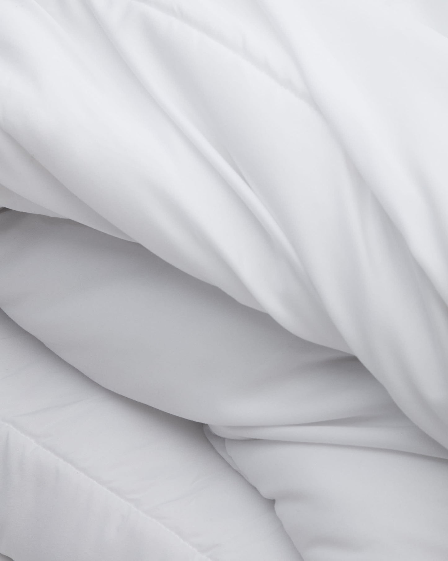 Piumino Mistral in microfibra da 250 gr/m² per letto da 160 cm prodotto in Spagna