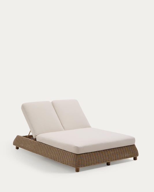 Lettino doppio Meria in rattan sintetico e gambe in legno massiccio di acacia