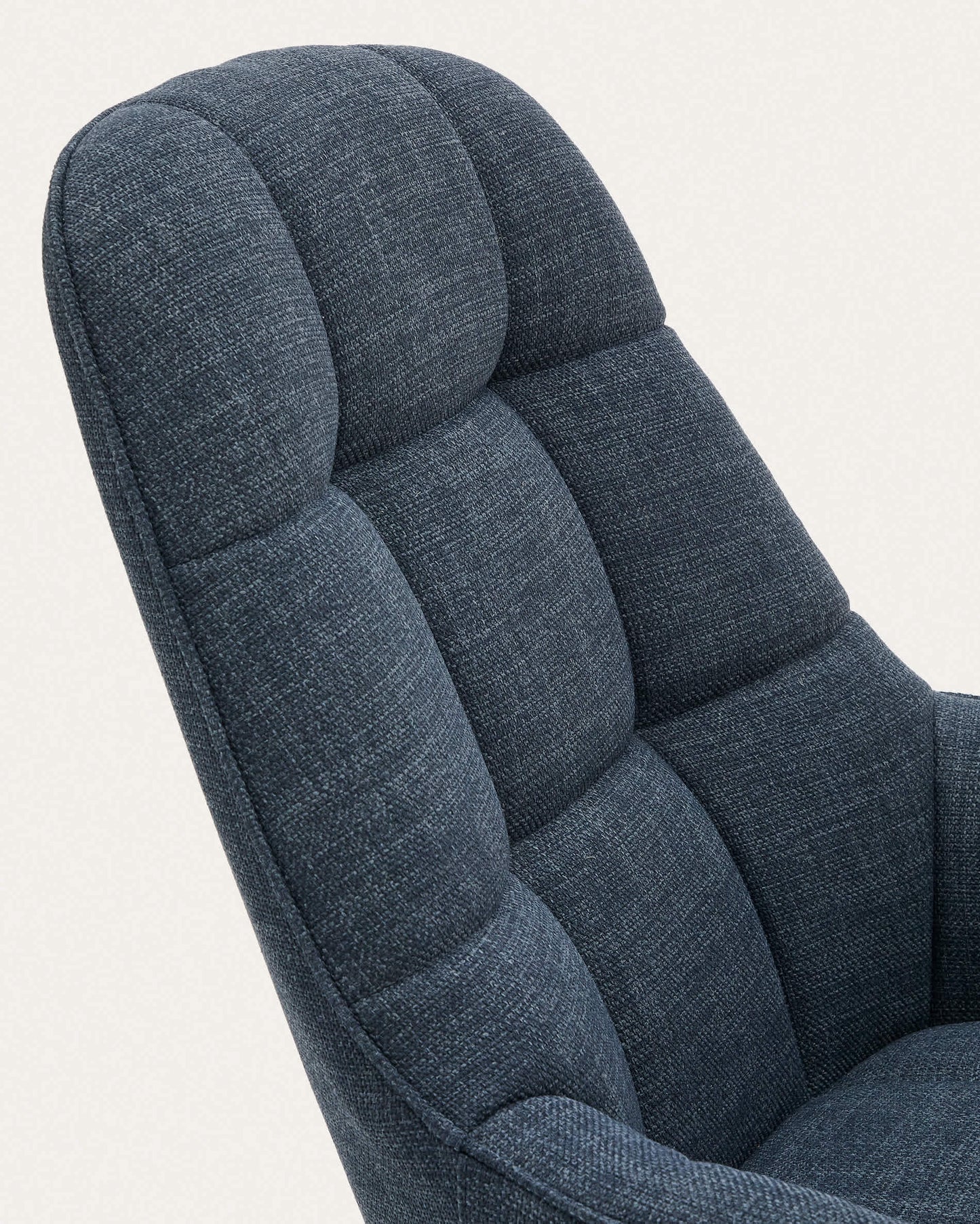 Poltrona girevole Jaspe blu e metallo con finitura grigio