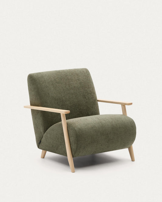 Poltrona Meghan in ciniglia verde e legno massello di frassino con finitura naturale