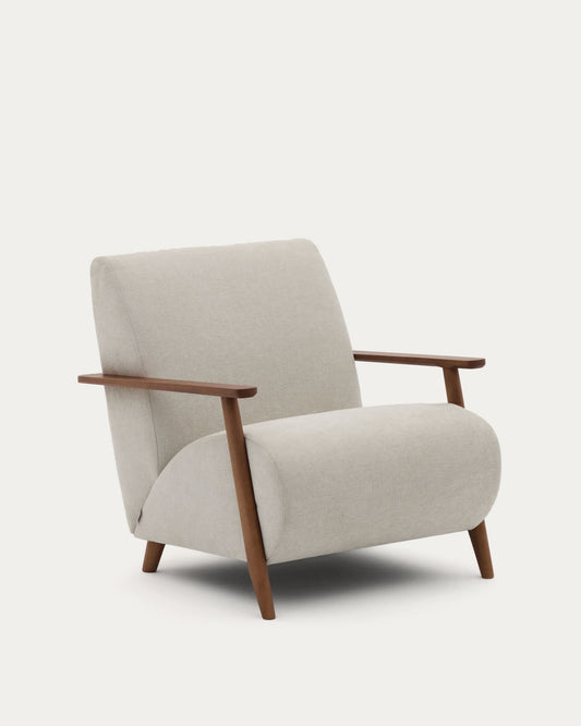 Poltrona Meghan in ciniglia perla e legno massello di frassino con finitura noce