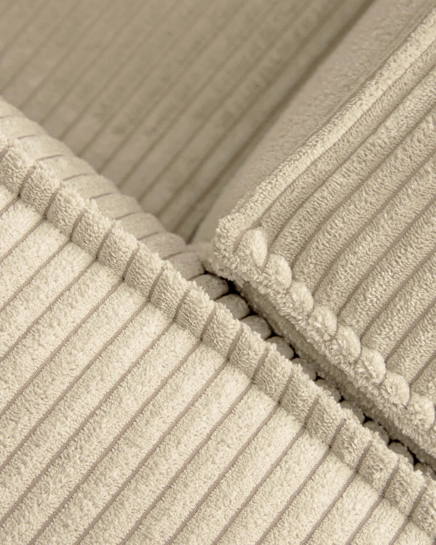 Divano Blok 3 posti in velluto a coste spesso color naturale con chaise longue destra 300 cm FSC Mix Credit