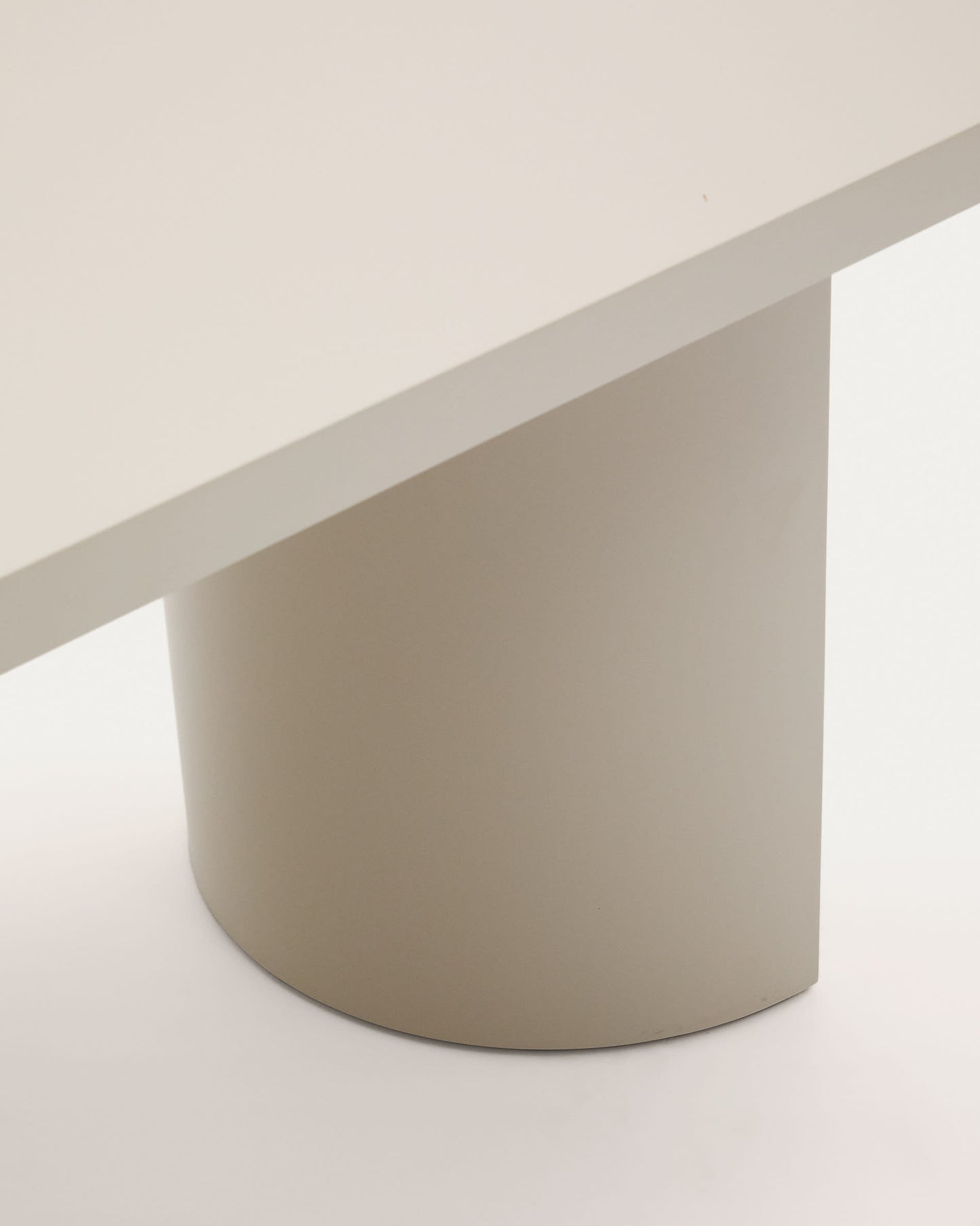 Tavolo Nealy MDF laccato con finitura écru 240 x 100 cm