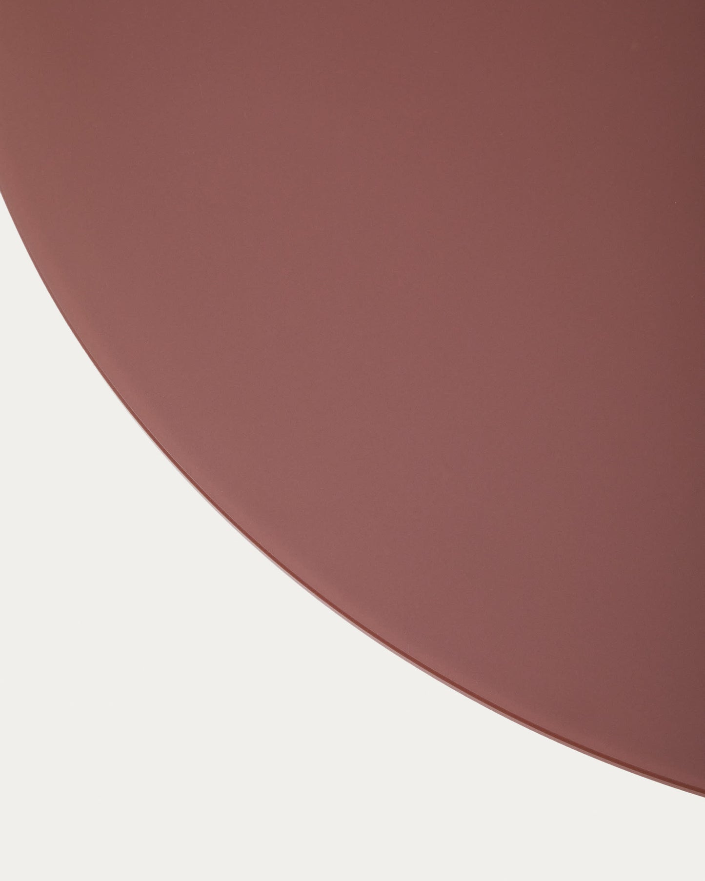 Tavolino Wilshire in vetro temperato smerigliato e acciaio verniciato terracotta satinato Ø 80cm