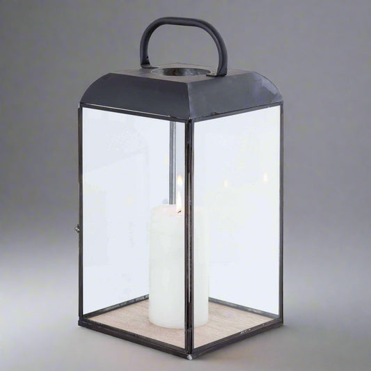 Lanterna Whitney media