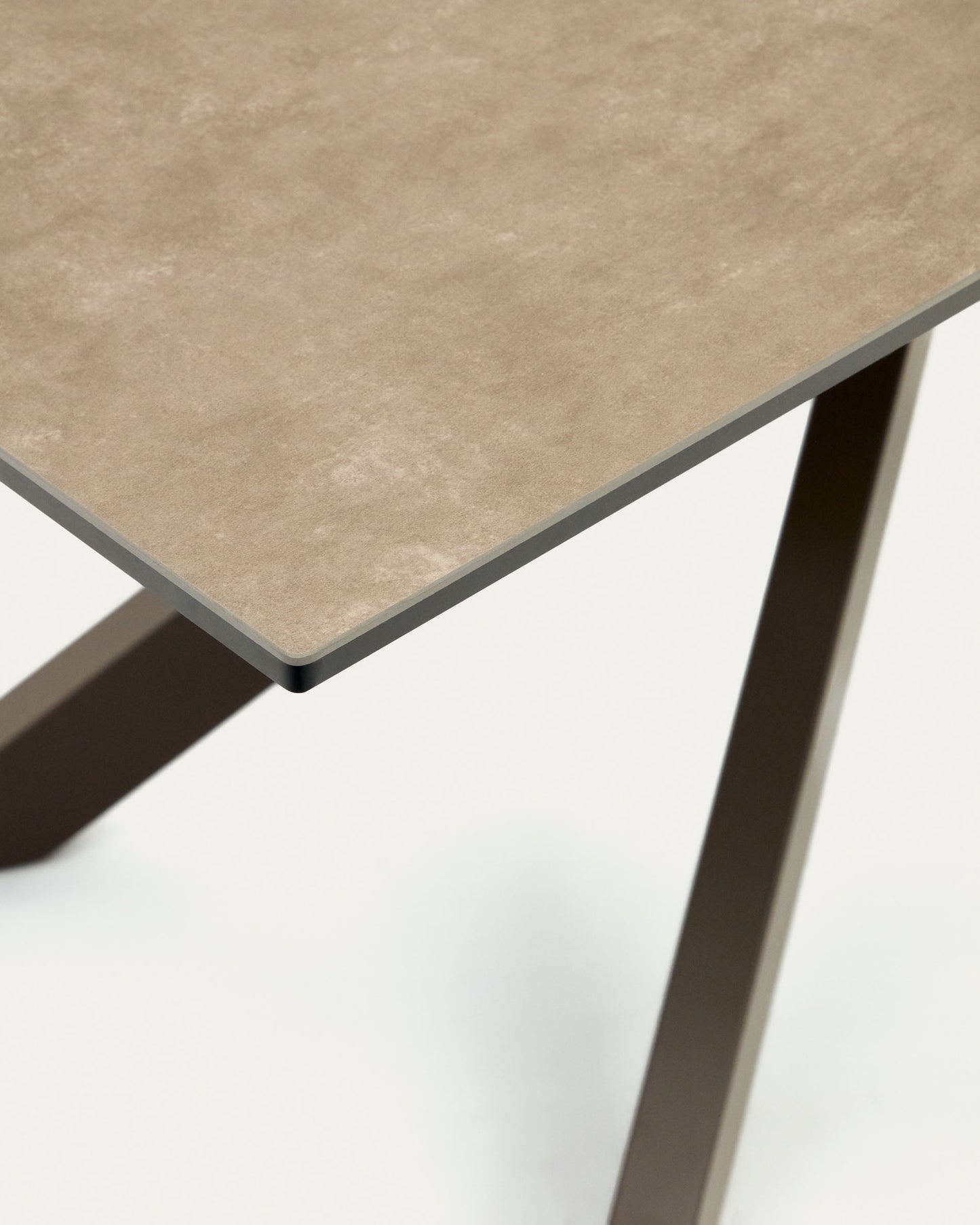 Tavolo allungabile Atminda in porcellana e gambe acciaio finitura grigia 160(210)x90 cm