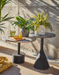 Tavolino Delano in terrazzo nero e gambe in acciaio finitura nera Ø 40 cm