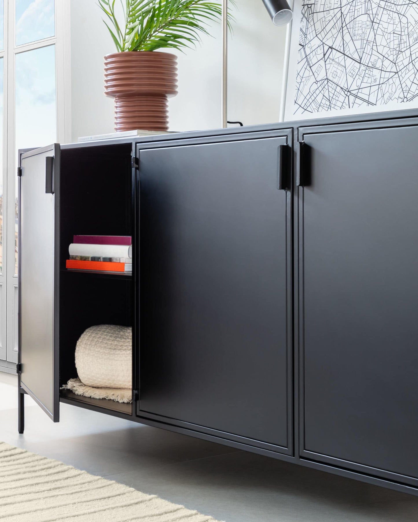 Credenza Shantay 3 ante in acciaio verniciato nero 160 x 72 cm