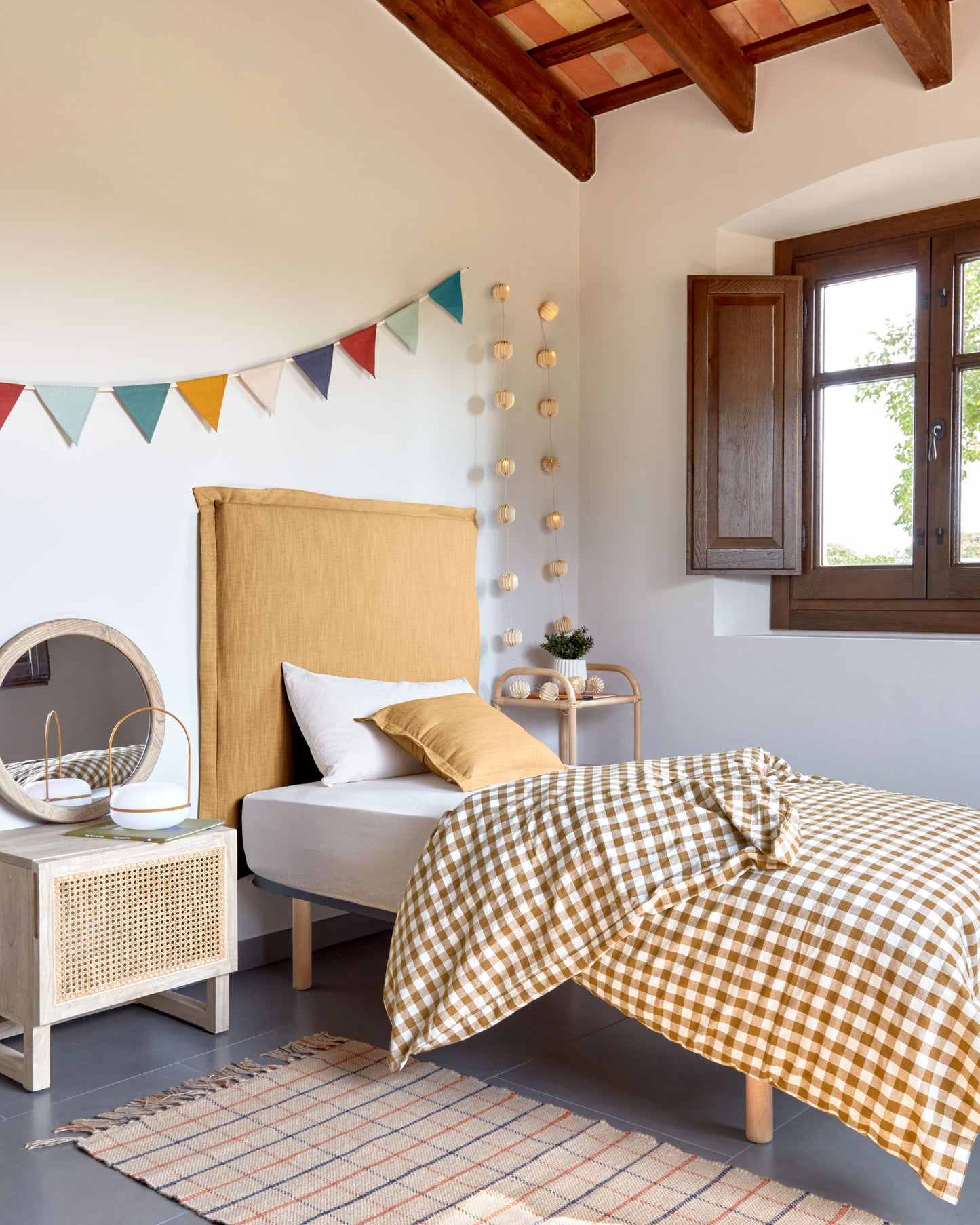 Testiera sfoderabile Tanit in lino senape per letto da 90 cm