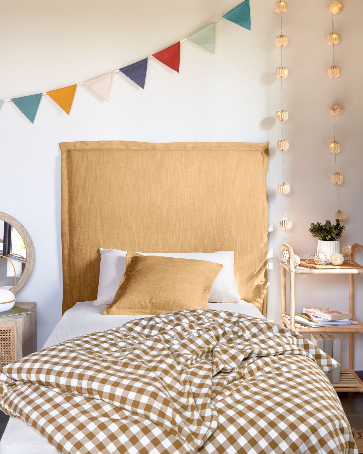 Testiera sfoderabile Tanit in lino senape per letto da 90 cm